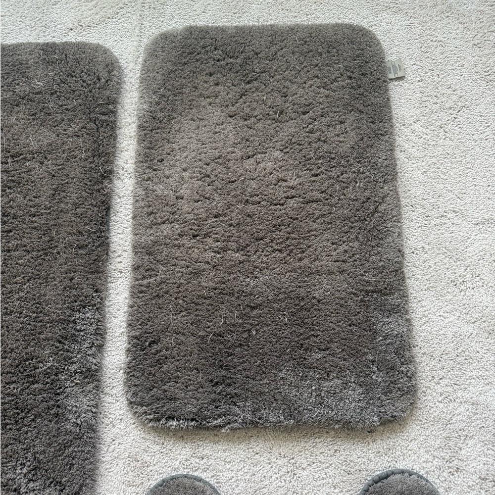Set of 3 Gray Bathroom Mats - Picture 4 of 7